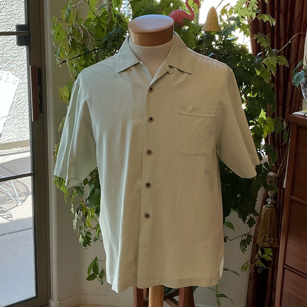 Men's Light Green Short Sleeve Shirt